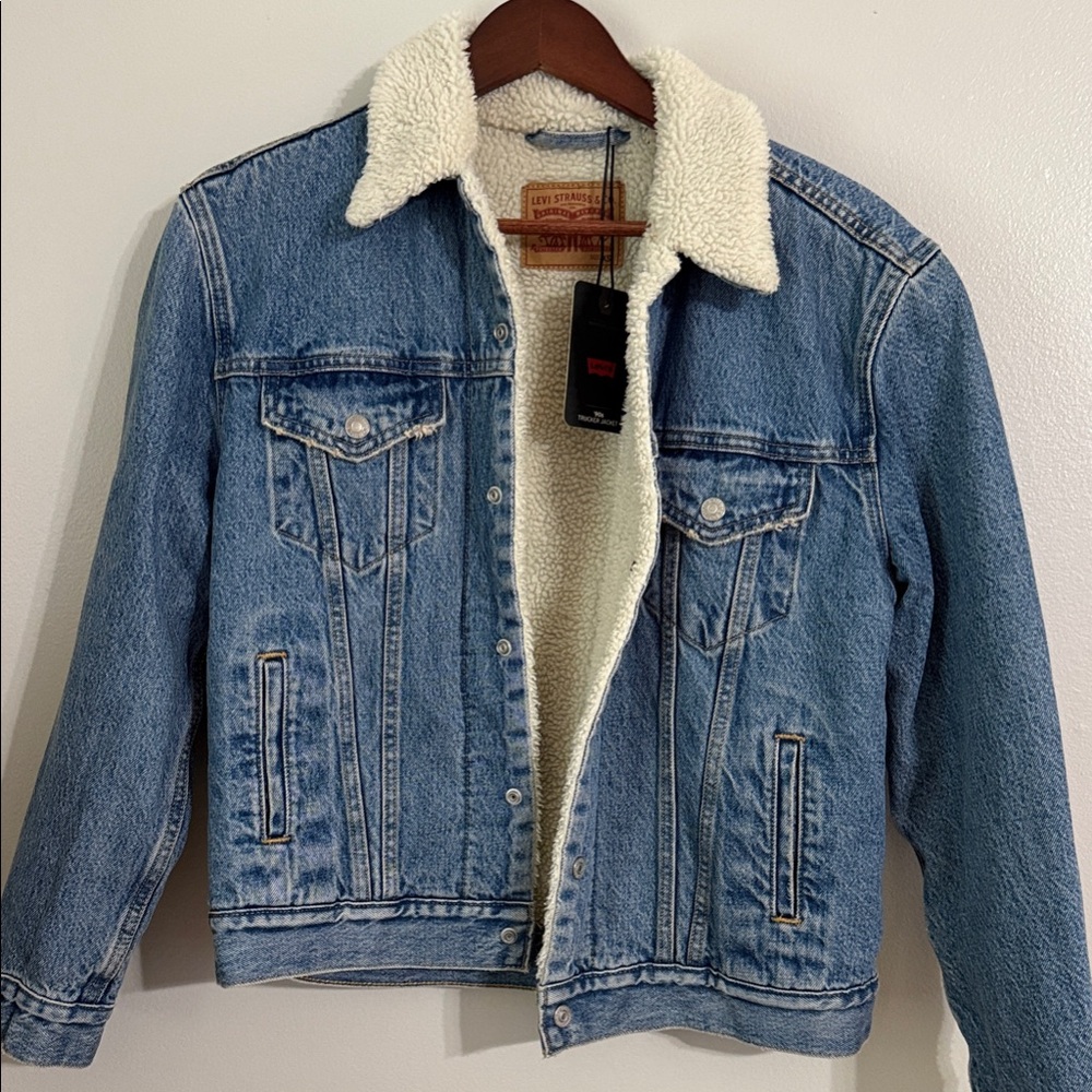 Levi's Light Blue Denim Trucker  Jacket with Cream Sherpa